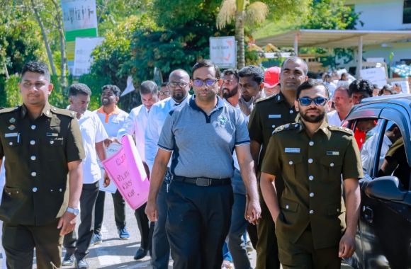 National Independence Day, a tobacco and alcohol prevention walk 